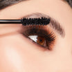 full-volume-lash-mascara_MODELLA2