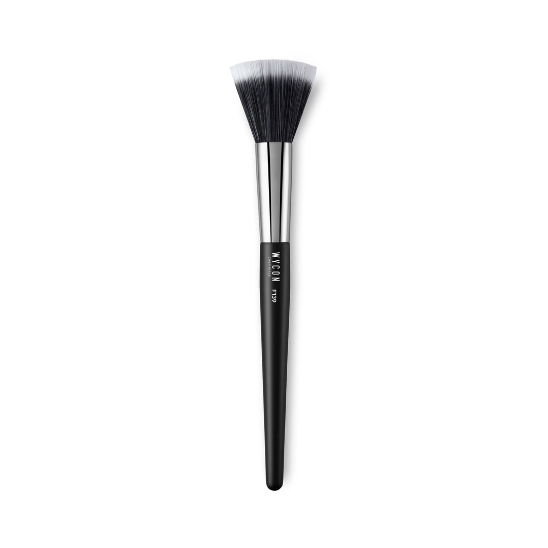 F139 - FLUID FACE BRUSH
