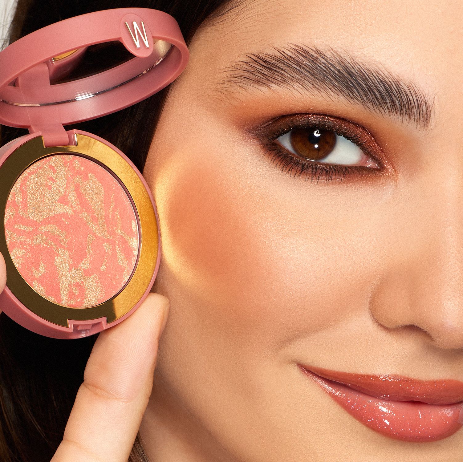 wycon_color-infused-hybrid-blush_modella