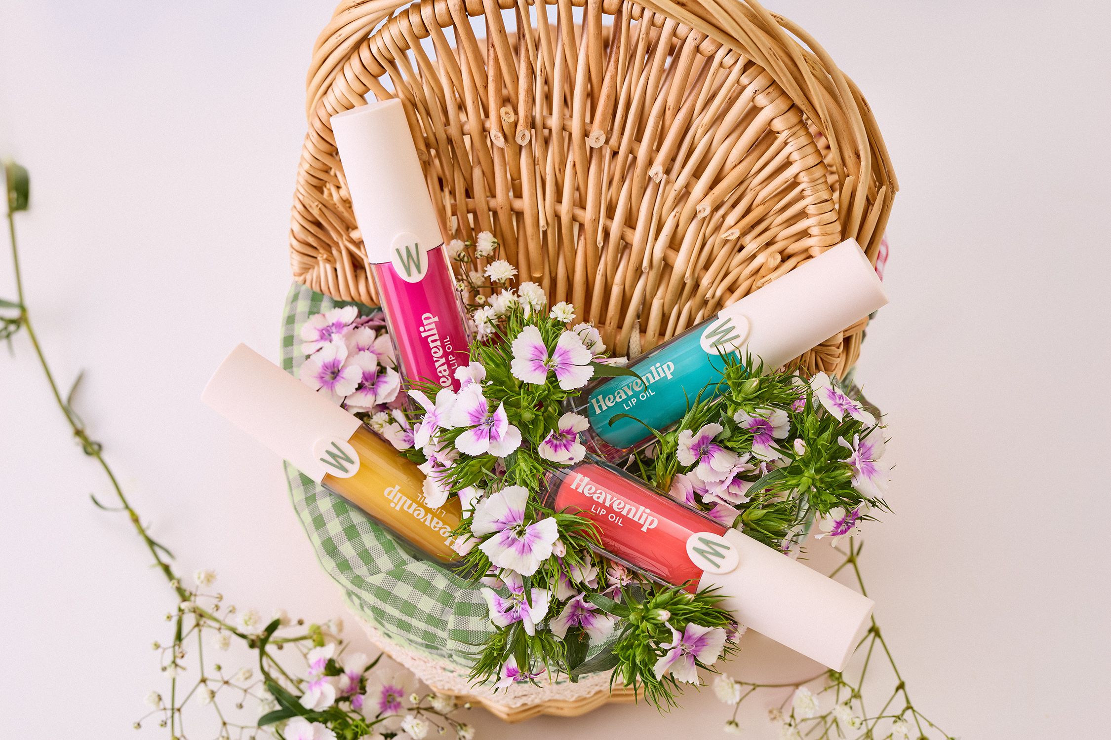 wycon_heavenlip-lip-oil_04