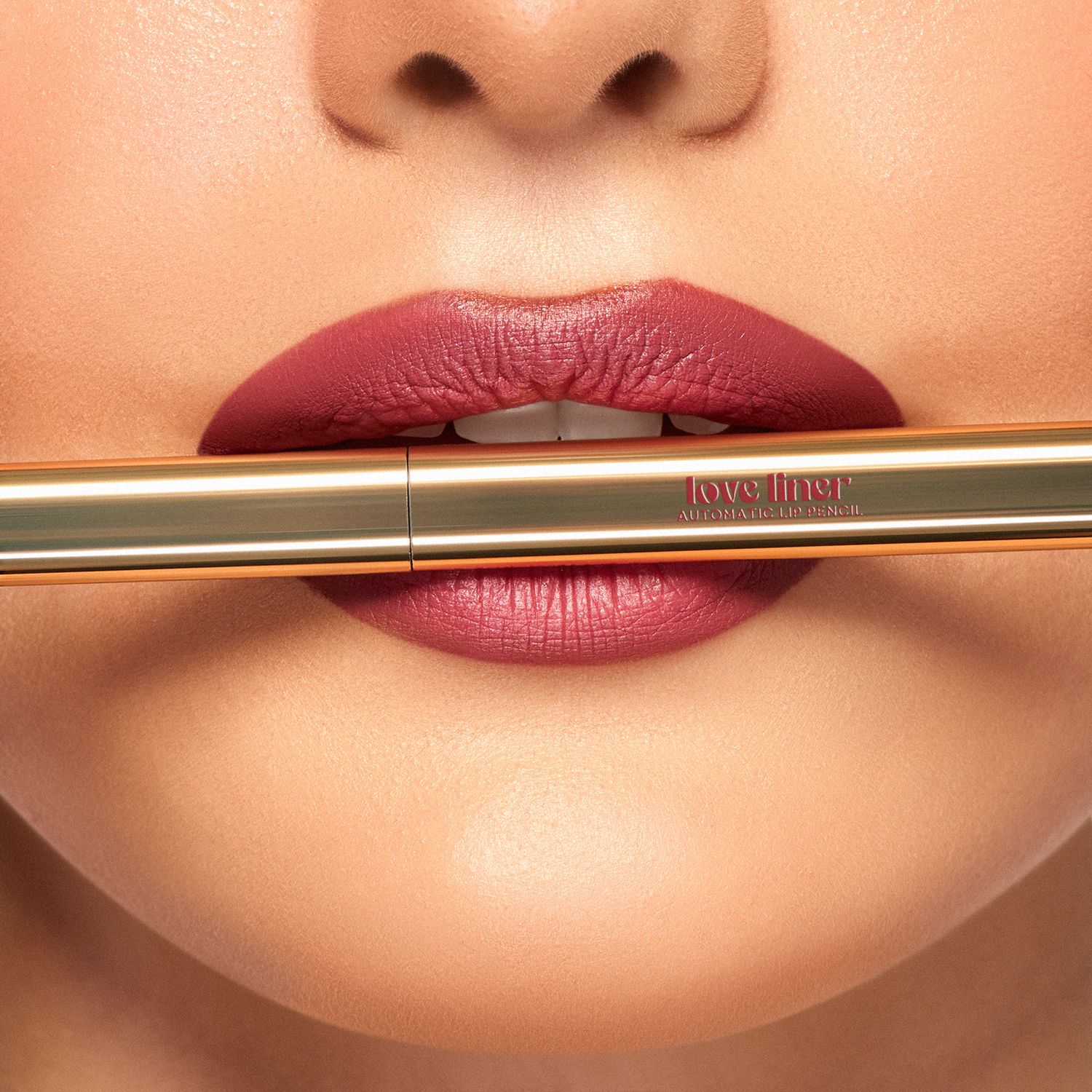 wycon_hug-me-eyeliner_4