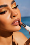 wycon_sunkiss-shiny-lipstick_MODELLA%281%29